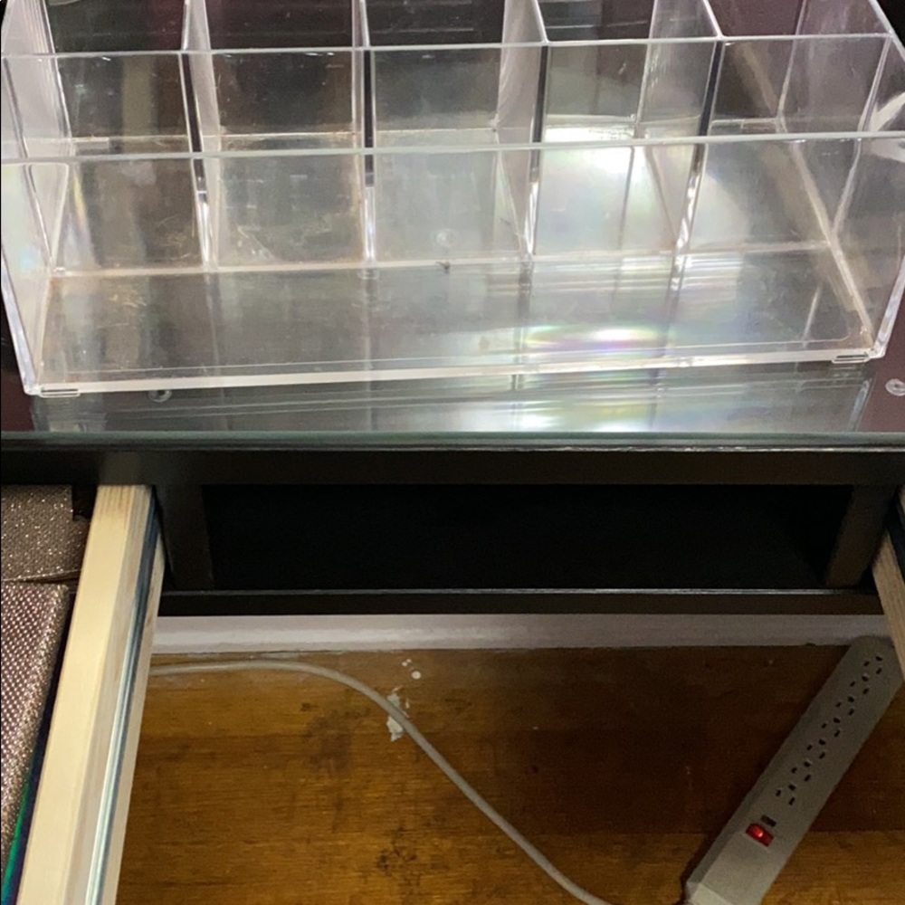 Makeup storage